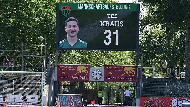 Da ist sie, die neue Anzeigetafel im Sachs-Stadion des Fußball-Regionalligisten FC Schweinfurt 05. Jetzt kann man da auch Bilder zeigen. Da ist sie, die neue Anzeigetafel im Sachs-Stadion des Fußball-Regionalligisten FC Schweinfurt 05. Jetzt kann man da auch Bilder zeigen.