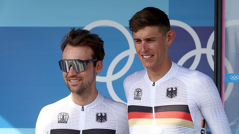 Paris 2024 - Radsport       -  Die deutschen Starter Maximilian Schachmann (l) und Nils Politt