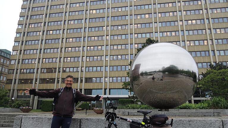 Vor der SKF-Zentrale in Göteborg. Reichert arbeitet bei SKF in Schweinfurt.