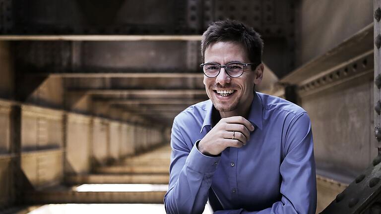 Autor Titus Müller liest am 20. März in Werneck aus seinem Roman 'Der letzte Auftrag'. Autor Titus Müller liest am 20. März in Werneck aus seinem Roman 'Der letzte Auftrag'.
