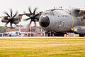 Ein Transportflugzeug vom Typ Airbus A400M der Luftwaffe rollt über das Gelände vom Fliegerhorst Wunstorf in der Region Hannover. In Afghanistan läuft die Evakuierung deutscher Staatsbürger und afghanischer Ortskräfte aus Kabul.