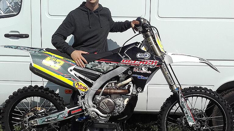 Erfolgsverwöhnt: Der 19-jährige Niederwerrner Motocross-Rennfahrer Jannik Müller, aktuell Führender der süddeutschen MSR-Serie in der Youngster-Klasse.