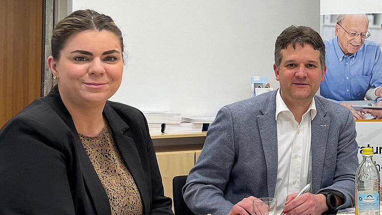 Melanie Sommer, Leiterin des Pflegestützpunktes Gemünden, und Florian Schüßler, Geschäftsführer des Caritas-Verbandes Main-Spessart (Archivbild). Melanie Sommer, Leiterin des Pflegestützpunktes Gemünden, und Florian Schüßler, Geschäftsführer des Caritas-Verbandes Main-Spessart (Archivbild).