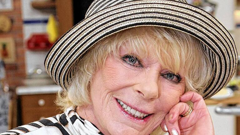 Elke Sommer wird 75 - Elke Sommer Elke Sommer wird 75 - Elke Sommer
