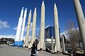 Teheran.jpeg       -  Dauerausstellung von im Iran produzierten Raketen und Satellitenträgern in einem Erholungsgebiet im Norden Teherans.