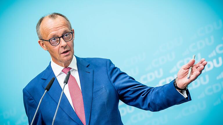 Friedrich Merz       -  Friedrich Merz fordert einen harten Kurs in der Migrationspolitik.