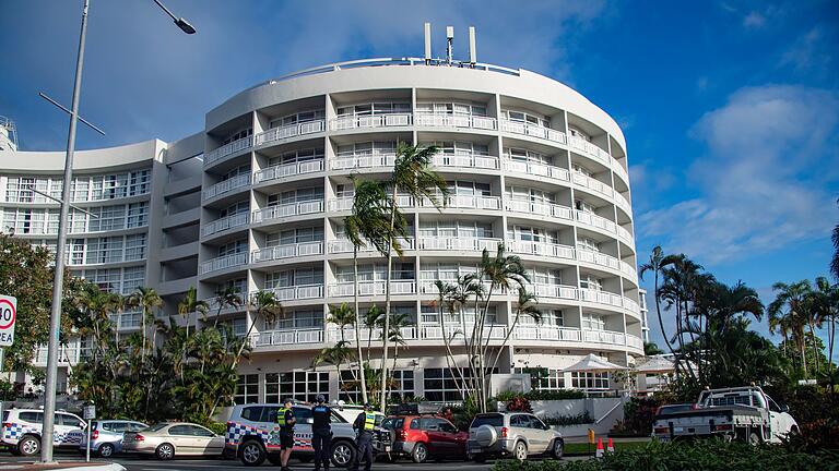 Hubschrauberabsturz in Cairns in Australien       -  Das Hotel liegt an der berühmten Esplanade.