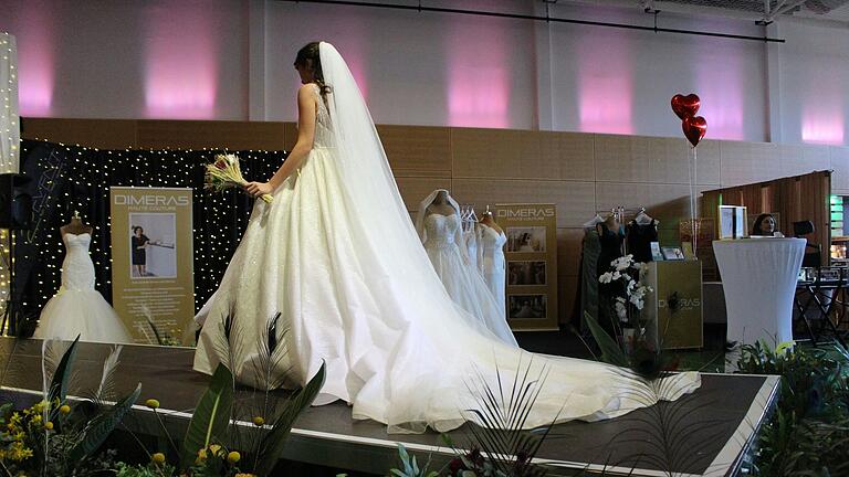 Die erste Wiesentheider Hochzeitsmesse fand vergangenes Jahr in der Steigerwaldhalle statt. Die erste Wiesentheider Hochzeitsmesse fand vergangenes Jahr in der Steigerwaldhalle statt.