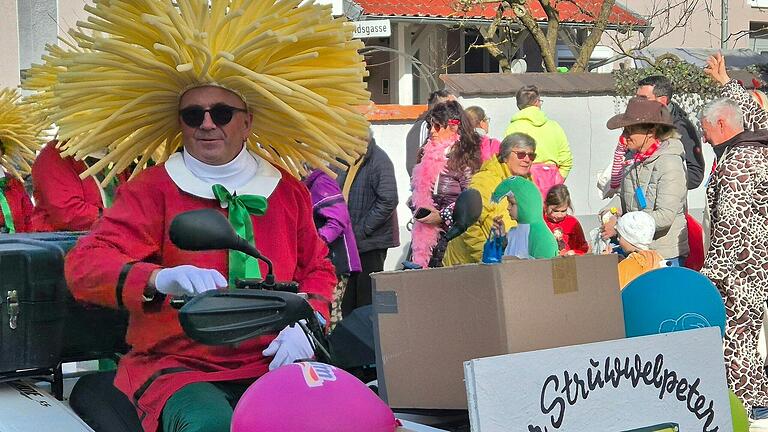 Auch der Struwwelpeter war in Poppenlauer zu Gast.
