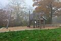 Dieser Spielplatz vor dem Derag Zentrum am Hexenbruch wurde erst vor wenigen Jahren mit einem neuen Klettergerüst aufgewertet und soll in Zukunft noch ausgebaut werden.