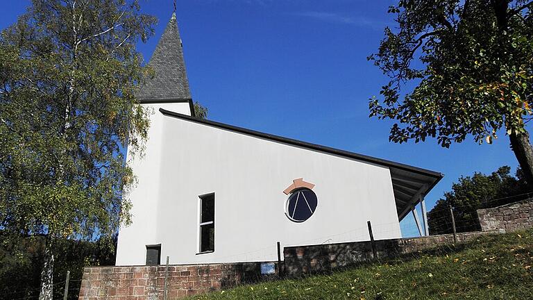 Evangelische Kirche in Weickersgrüben, erbaut 1961. Evangelische Kirche in Weickersgrüben, erbaut 1961.