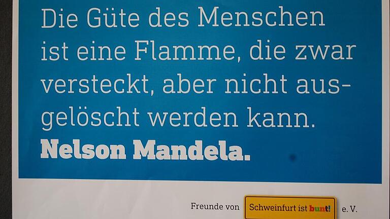 &bdquo;Schweinfurt ist bunt&ldquo; wirbt mit Plakaten für ein friedliches Zusammenleben der Menschen.