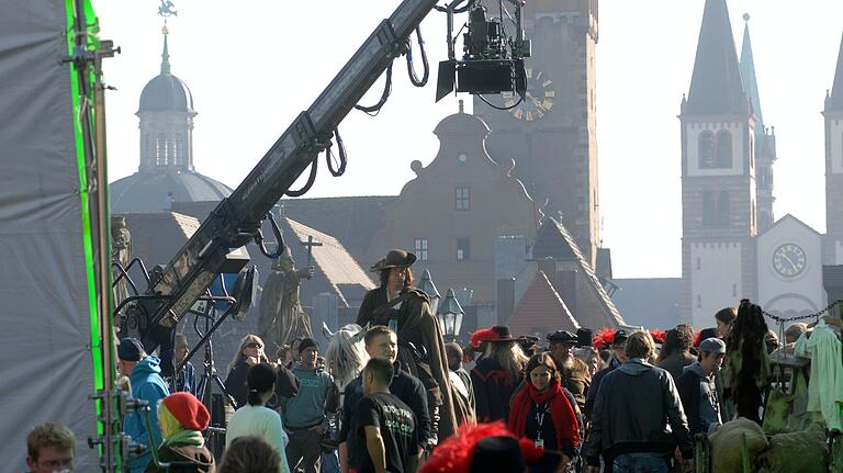 Die Alte Mainbrücke war vor zehn Jahren einer der Drehorte für den Hollywood-Film 'Die drei Musketiere'.