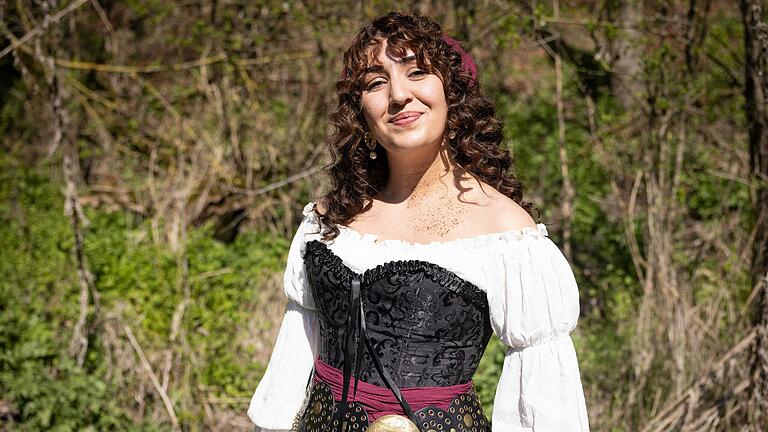 Sinem Kilic besuchte mit ihrer ganzen Familie das Mittelalterfest in Gaukönigshofen (Lkr. Würzburg).