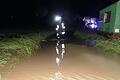 Die Stutzenmühle bei Oberhohenried glich in der Nacht von Samstag auf Sonntag einer Insel. Ein Unwetter mit Starkregen sorgte für Überschwemmungen im gesamten Landkreis.