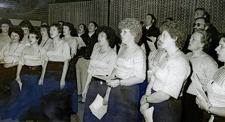 Seit 1956 treten die Gambacher Sänger als gemischter Chor auf.