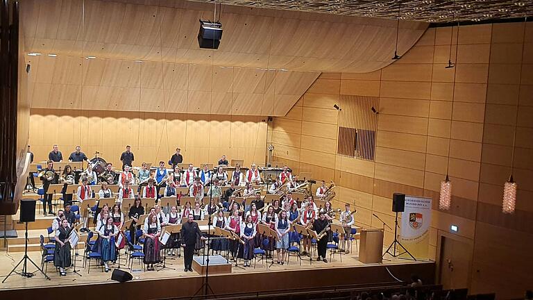 Kreisorchester Würzburg beim Konzert im Saal der HfM