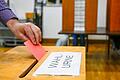 Im Würzburger Rathaus hat die Stadt eigene Wahlkabinen aufgestellt, damit Briefwähler vor Ort abstimmen können. Diese Möglichkeit besteht bis Freitag, 18 Uhr.