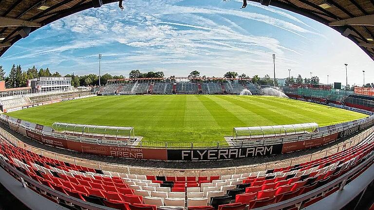 Soll den Besitzer wechseln: das Kickers-Stadion. Soll den Besitzer wechseln: das Kickers-Stadion.