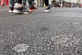 Versautes Pflaster: Eichhorn-, Spiegel- und Kaiserstraße haben bei deren Sanierung auch ein neues, teures Granit-Pflaster bekommen. Nur verschmutzt dieses schnell und alle Reinigungsversuche scheiterten bisher.