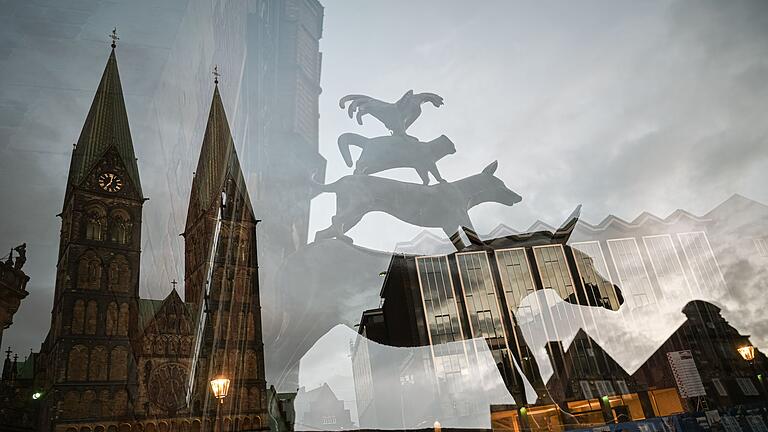 Innenstadt von Bremen       -  Aktivisten beschmieren Statue der Bremer Stadtmusikanten (Archivbild)