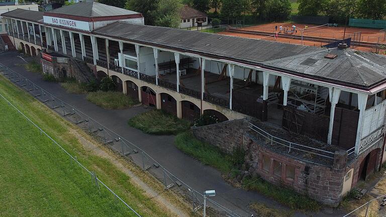 Das Turniergebäude in der Au ist stark sanierungsbedürftig.       -  Das Turniergebäude in der Au ist stark sanierungsbedürftig.