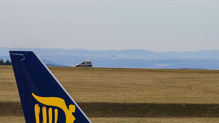 Flughafen Frankfurt-Hahn - Das Unternehmen ist auch für das zweite Geschäftsquartal vorsichtig. (Archivbild) Flughafen Frankfurt-Hahn - Das Unternehmen ist auch für das zweite Geschäftsquartal vorsichtig. (Archivbild)
