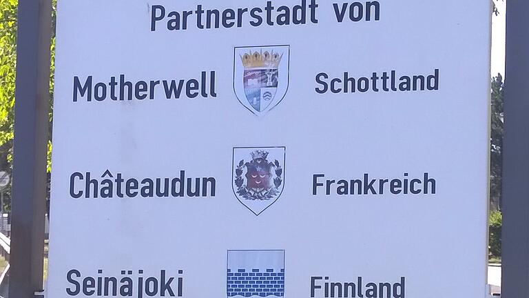 Schweinfurt hat seit Jahrzehnten Partnerstädte in Schottland, Frankreich und Finnland. In diesem Jahr kamen eine Solidaritäts-Partnerschaft mit dem ukrainischen Luzk und eine Klima-Partnerschaft mit dem bolivianischen Tarija hinzu.