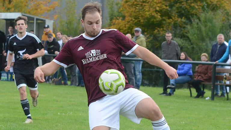  Lukas Sauer (Archivbild) vom FV Stetten-Binsfeld-Müdesheim erzielte im Kellerduell mit dem FC Gössenheim das vorentscheidende 3:2 für seine Mannschaft. Lukas Sauer (Archivbild) vom FV Stetten-Binsfeld-Müdesheim erzielte im Kellerduell mit dem FC Gössenheim das vorentscheidende 3:2 für seine Mannschaft.
