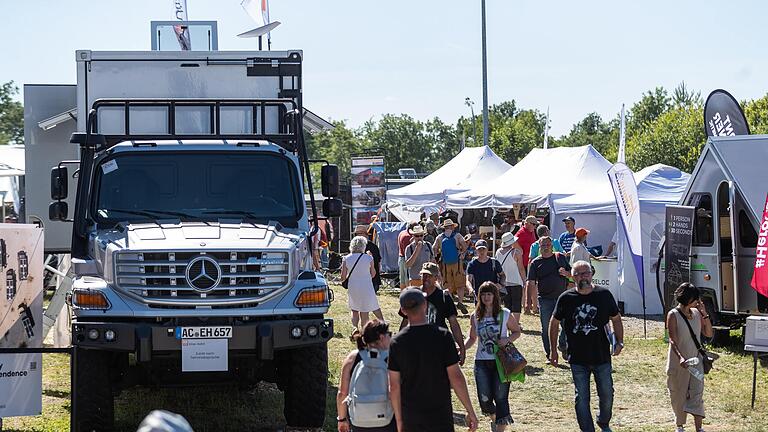 Zahlreiche Besucher bei der Abenteuer &amp; Allrad Off-Road-Messe am Donnerstag 16.06.22 in Bad Kissingen.