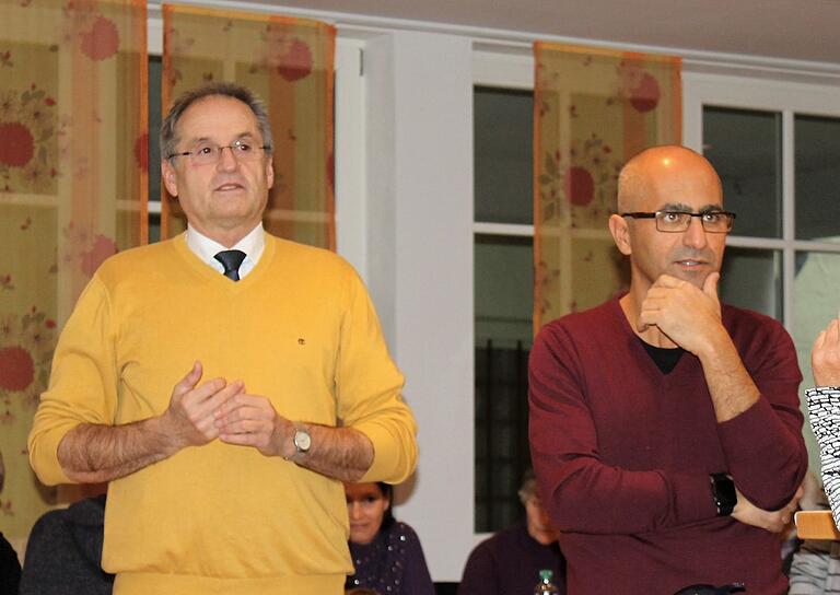 Mit dem damaligen Bürgermeister Eberhard Streit engagierte sich Mustapha Houneineh zu Beginn der Flüchtlingswelle 2015 für die Neuankömmlinge in Mellrichstadt. Mit dem damaligen Bürgermeister Eberhard Streit engagierte sich Mustapha Houneineh zu Beginn der Flüchtlingswelle 2015 für die Neuankömmlinge in Mellrichstadt.