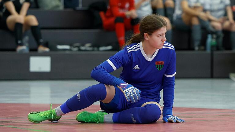 Leonie Heimann (im Bild) kam bei der bayerischen Meisterschaft der Frauen im Futsal in Bad Neustadt mit dem FC 05 Schweinfurt auf den sechsten Platz.