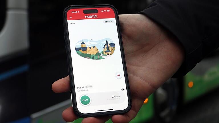 Mit der Fairtiq-App soll das Busfahren, gerade für Gelegenheitsfahrer, künftig ganz einach sein. Beim Losfahren einfach den Start-Button nach rechts ziehen.