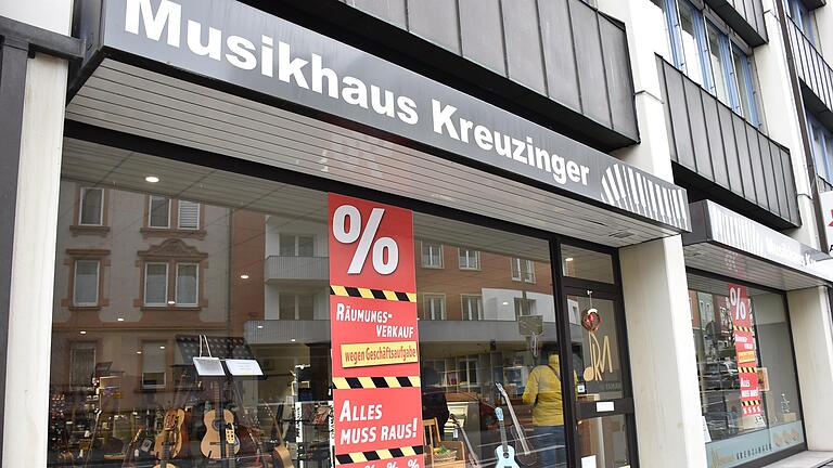 Nach allerlei Umzügen in den zurückliegenden Jahrzehnten, ist die Friedrich-Stein-Straße die letzte Adresse des Musikhaus Kreuzinger.