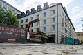 Ein Blick auf die Baustelle am Paradeplatz in Würzburg.&nbsp; Bald sollen dort nun die L'Osteria und ein Motel One eröffnen.