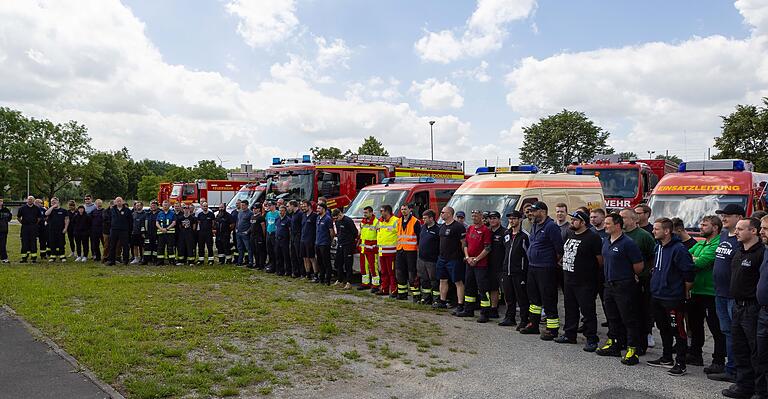 120 Feuerwehrmänner und -frauen aus Stadt und Landkreis Schweinfurt waren im Juni mehrere Tage im Hochwasser-Katastrophengebiet im schwäbischen Landkreis Aichach-Friedberg im Einsatz.