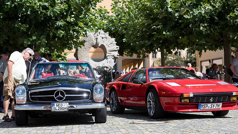 Hunderte Oldtimer werden voraussichtlich auch diesmal an den Geo Classics am Sonntag im Rahmen des Stadtfestes teilnehmen und viele neugierige Blicke auf sich ziehen.