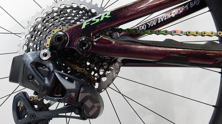Das über Funk gesteuerte Schaltwerk der Sram Eagle. Das über Funk gesteuerte Schaltwerk der Sram Eagle.