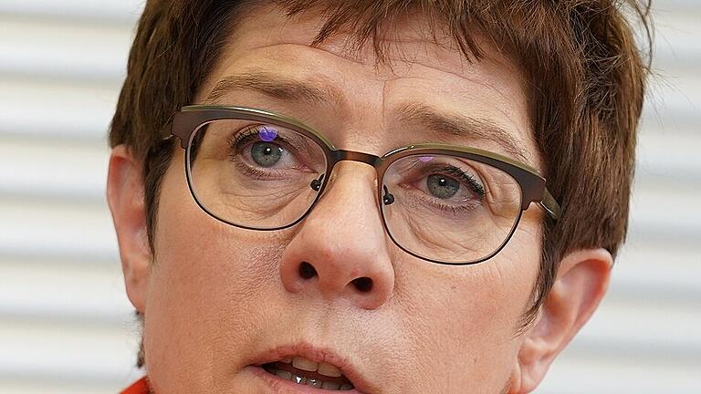 Annegret Kramp - Karrenbauer in  Alte Schranne.       -  CDU-Chefin und Verteidigungsministerin Annegret Kramp-Karrenbauer will Deutschland außenpolitisch stärken.