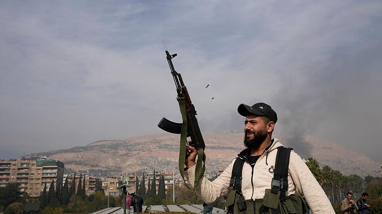 Nach Sturz des syrischen Regimes - Damaskus       -  Rebellen in Syrien suchen Kontakte ins Ausland. (Archivbild)
