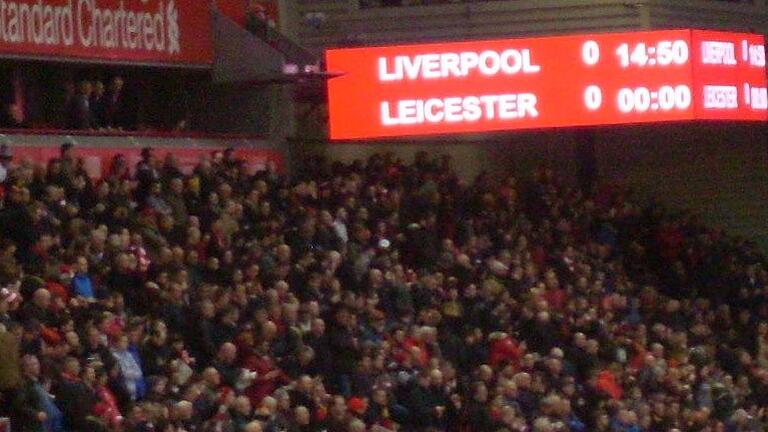 Erinnerung an die tolle Atmosphäre im Anfield: Am Ende stand's 1:0 für Liverpool. Erinnerung an die tolle Atmosphäre im Anfield: Am Ende stand's 1:0 für Liverpool.