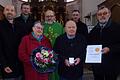 Für 70 Jahre Mesner Dienst in der Gaurettersheimer Kirche wurde Ludwig Blank ausgezeichnet. Auch seine Frau Thekla Blank wurde für ihre ehrenamtliche Arbeit gewürdigt. Das Bild zeigt (vorne, von links) Jürgen Düchs, Thekla Blank, Ludwig Blank und Wilhelm Karg sowie (hinten, von links) Edwin Kreußer, Bernward Hofmann und Martin Weidner.