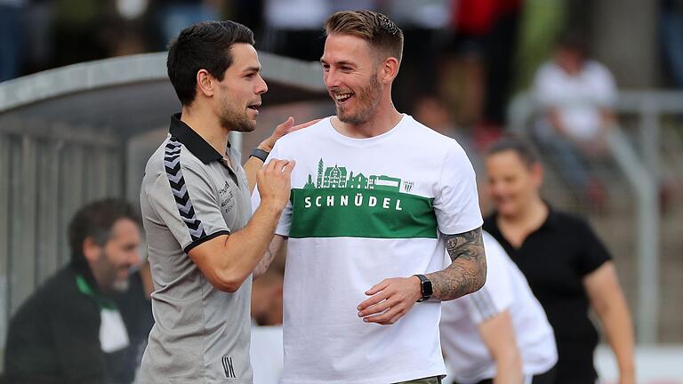 Hatten schon zu ihrer Zeit beim TSV Aubstadt und dem FC 05 Schweinfurt ein gutes Verhältnis: Victor Kleinhenz (links) und Tobias Strobl (rechts), die mittlerweile beide beim FC Augsburg arbeiten.