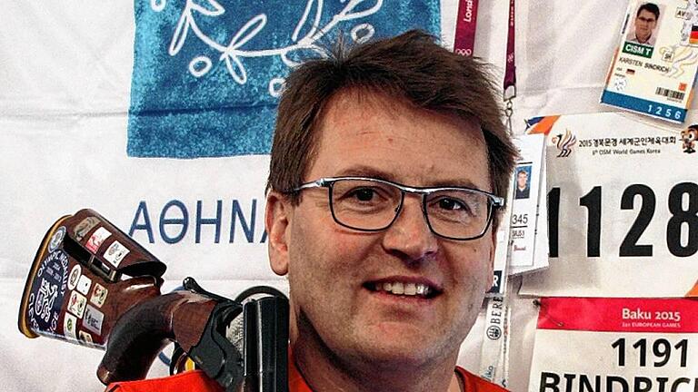 Karsten Bindrich präsentiert einen Teil seiner Medaillen. Karsten Bindrich präsentiert einen Teil seiner Medaillen.