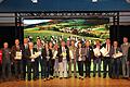 Zum offiziellen Abschlussfoto versammelten sich die wichtigsten Macher des neuen Rahmenkonzepts für das Biosphärenreservat auf der Bühne der Gersfelder Stadthalle.