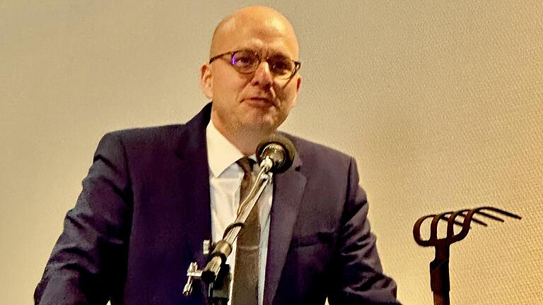 Oberbürgermeister Dirk Vogel bei der Begrüßung. - Oberbürgermeister Dirk Vogel bei der Begrüßung. Oberbürgermeister Dirk Vogel bei der Begrüßung. - Oberbürgermeister Dirk Vogel bei der Begrüßung.