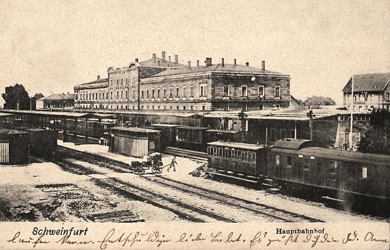 Der Hauptbahnhof auf einer Postkarte aus dem Jahr 1919. Der Hauptbahnhof auf einer Postkarte aus dem Jahr 1919.