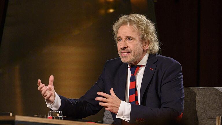 Gestenreich, witzig und schlagfertig: Thomas Gottschalk während der Aufzeichnung der Sendung 'Gottschalk liest?'. Foto: Fabian Stoffers       -  Gestenreich, witzig und schlagfertig: Thomas Gottschalk während der Aufzeichnung der Sendung 'Gottschalk liest?'. Foto: Fabian Stoffers