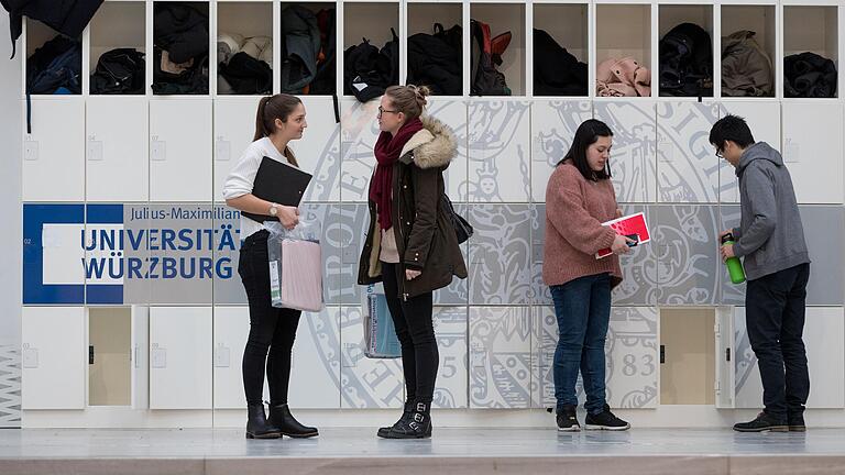 Eine Aufnahme aus der Neuen Uni Würzburg vom Februar, wenige Wochen bevor die Hochschulen in Bayern für den Lehrbetrieb geschlossen wurden.