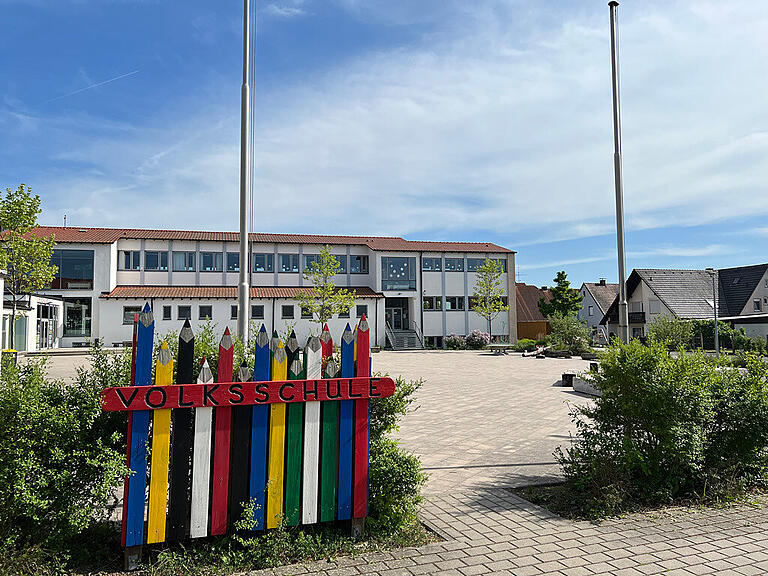Der künftige Raumbedarf der beiden Grundschulhäuser war Thema der jüngsten Schulverbandsversammlung. Der künftige Raumbedarf der beiden Grundschulhäuser war Thema der jüngsten Schulverbandsversammlung.